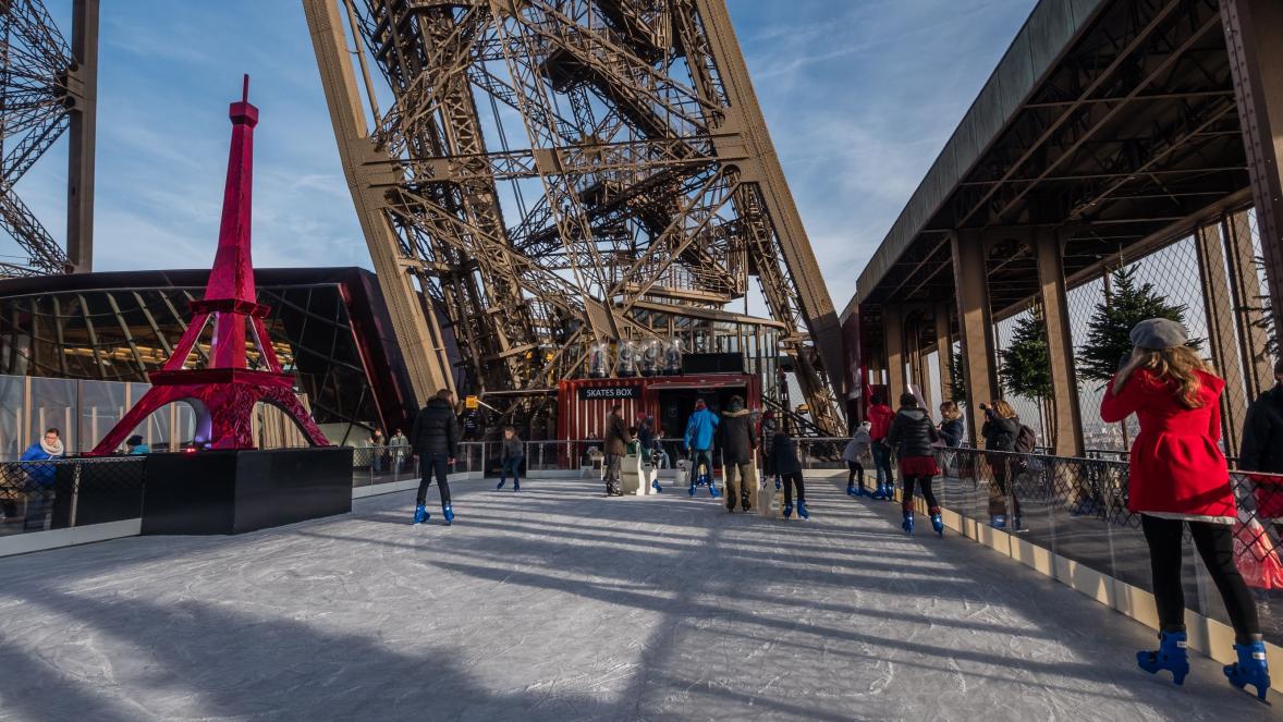 Patinoire tour Eiffel